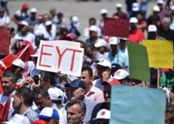 İmzaya açılmıştı: AKP'den EYT açıklaması