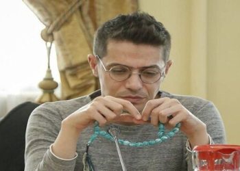 İran'da reformcu gazetenin politika editörü gözaltına alındı