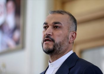 İran'dan Fransa'ya Charlie Hebdo tehdidi: Yanıtsız kalmayacak