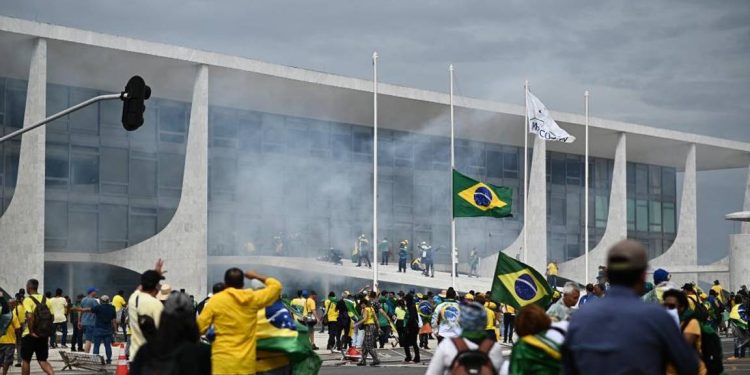 İspanya ve Portekiz'den Brezilya Devlet Başkanı Lula'ya destek