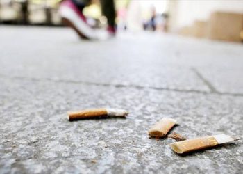 İspanya'da sokaklardaki izmaritleri tütün firmaları toplayacak