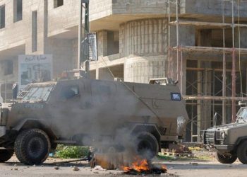 Filistinli yetkililer, İsrail işgali altındaki Batı Şeria'nın Cenin kentine İsrail Ordusu'nun düzenlediği saldırı sonucu aralarında yaşlı bir kadının da bulunduğu dokuz Filistinli'nin öldüğünü açıkladı.