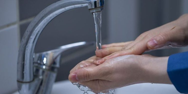 İzmir'de suya indirim