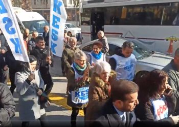 KESK'ten Türkiye genelinde maaş zammı protestosu