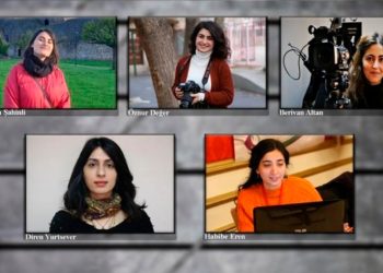 Kadın gazetecilere çıplak aramaya takipsizlik kararı