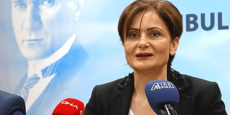 Kaftancıoğlu'ndan Soylu'ya 'terleme' tepkisi: Arsız ve terbiyesiz bir fotoroman gerçekliği