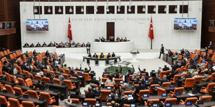 Kamuya olan borçların yapılandırılması: Teklif, Meclis'e sunuldu