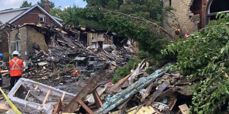 Kanada'da sarhoş olup bir evi havaya uçuran kadın kendisine içki satan bara dava açtı