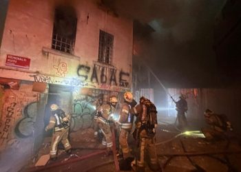 Karaköy'deki Surp Pırgiç Ermeni kilisesinde yangın