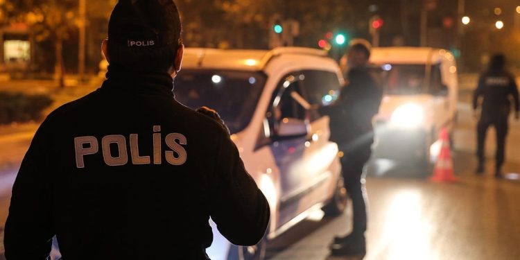 Kars'ta gösteri ve yürüyüşler yedi gün yasak