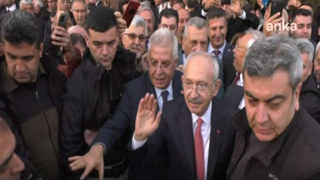 Kılıçdaroğlu Gaziantep'te 'iktidar' sloganlarıyla karşılandı