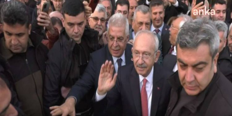 Kılıçdaroğlu Gaziantep'te 'iktidar' sloganlarıyla karşılandı