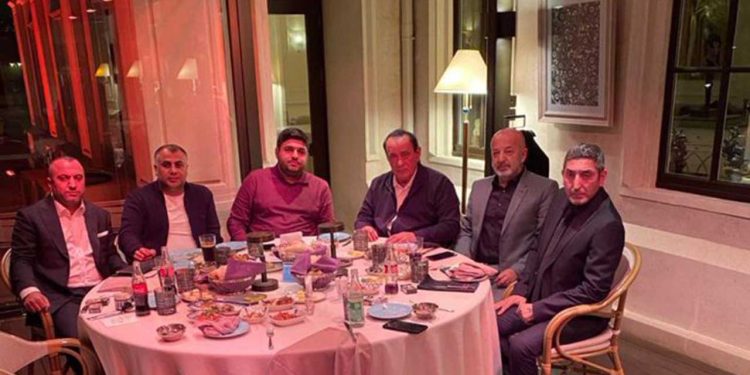 Kılıçdaroğlu yayınında SADAT reklamıyla gündeme gelen TV100'ün patronunun Çakıcı'yla fotoğrafı çıktı