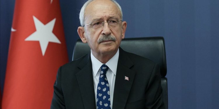 Kılıçdaroğlu’ndan borsa açıklaması: Küçük yatırımcıyı uyardım, göz göre göre soyacaklar sizi dedim