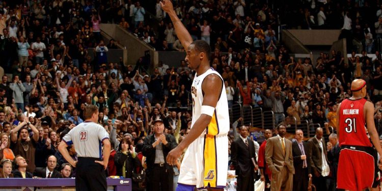 Kobe Bryant, 81 sayılık performansıyla tarihe geçti