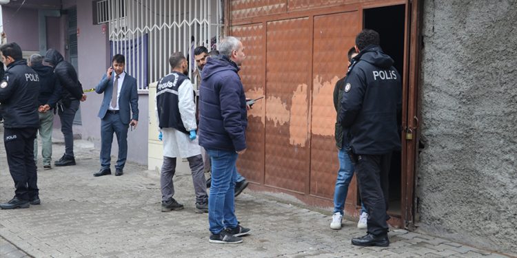 Kömürlükte 7 yaşındaki kız çocuğunun cesedi bulundu, babası gözaltında