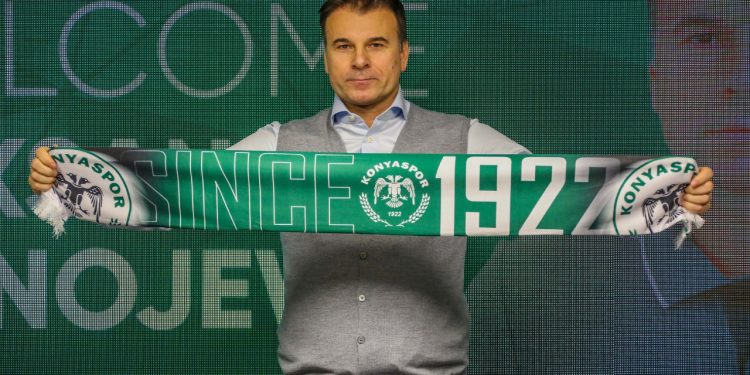 Konyaspor'un yeni teknik direktörü belli oldu!