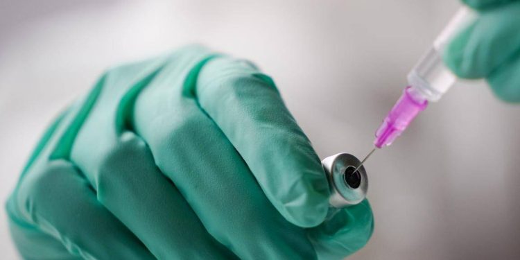 Korona aşısı mağduru 253 kişi tazminat hakkı kazandı