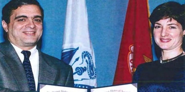 Küba için casusluk yapan ABD'li analist Montes 20 yıl sonra serbest