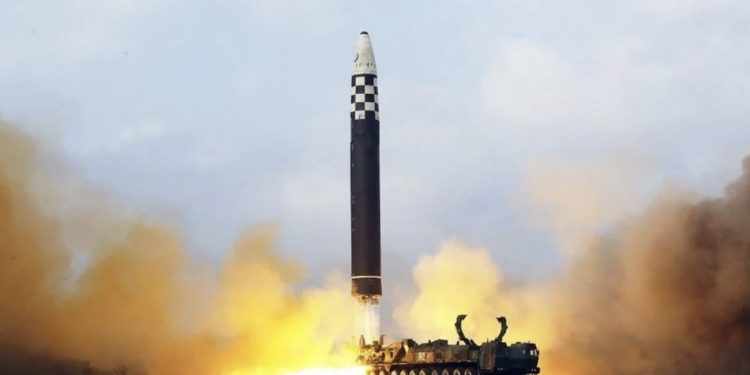 Kuzey Kore 2023’e balistik füze denemesiyle girdi