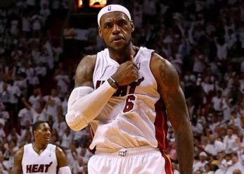 LeBron James'in "Miami Heat" forması, 3 milyon 680 bin dolara satıldı!