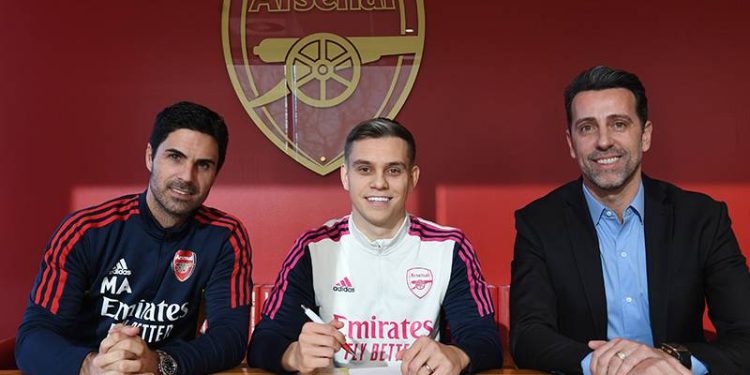 Leandro Trossard resmen Arsenal'de