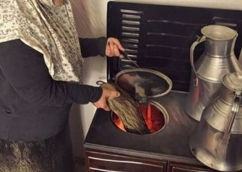 Meclis gündemine taşındı: 'Vatandaş ısınmak için eski kıyafetlerini sobada yakıyor'