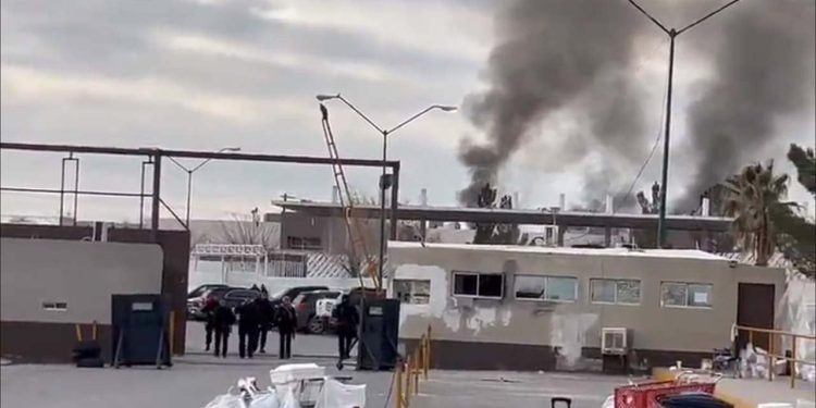 Meksika'da cezaevi isyanı: 24 mahkum firar etti, 14 ölü