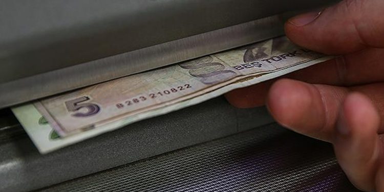 Memur ve emekli maaşı zammı TBMM'de: Milyonlarca emekli açlığa mahkum oldu!