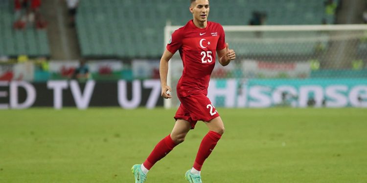 Mert Müldür'ün temsilcisinden transfer açıklaması: Galatasaray teklif yaptı