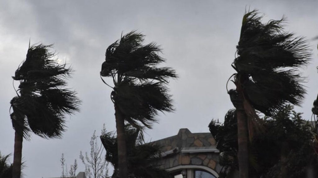 Meteoroloji uyardı: İzmir'de iki gün boyunca fırtına bekleniyor