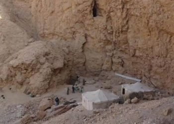 Mısır'da 3 bin 500 yıl öncesine ait firavun mezarı bulundu