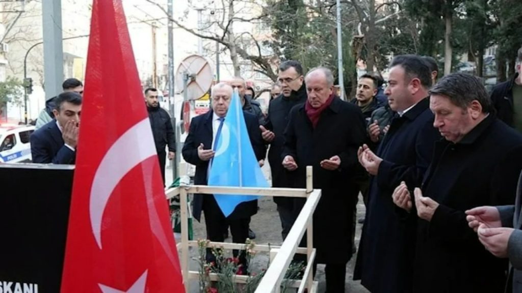 Muharrem İnce'den Sinan Ateş'in mezarına ziyaret