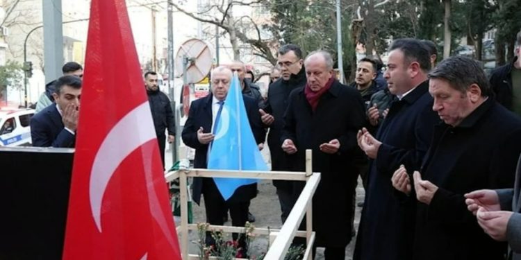 Muharrem İnce'den Sinan Ateş'in mezarına ziyaret