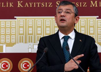 Özgür Özel: AKP'li Bülent Turan yanıma gelip 'Soylu'yu istifa ettirecek dosya bekledim' dedi