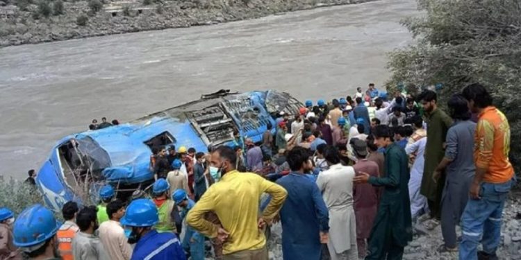 Pakistan'daki bot faciasında ölü sayısı 41'e çıktı