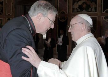 Papa karşıtı isimsiz bildiriyi, bu hafta ölen Kardinal Pell'in yazdığı ortaya çıktı