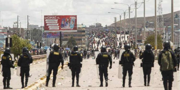Peru'da protestolar sürüyor: Bazı bölgelerde OHAL ilan edildi