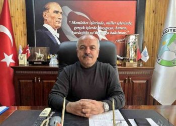 Pınarbaşı Belediye Başkanı'na tekmeli saldırı