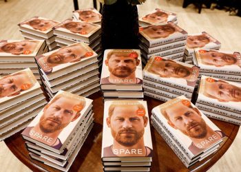 Prens Harry: Her şeyi anlatırsam ailem beni asla affetmez