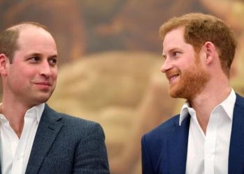 Prens Harry: William, Meghan'a 'ömür törpüsü' dedi ve beni dövdü