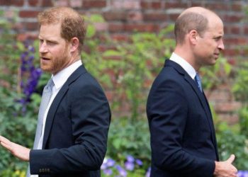 İngiltere Kralı 3. Charles'ın küçük oğlu Prens Harry, ağabeyi Prens William'ın kendisine fiziksel saldırıda bulunduğunu öne sürdü. Prens'in bu iddiası, 10 Ocak'ta piyasaya çıkacak "Spare" adlı kitabında yer aldı.