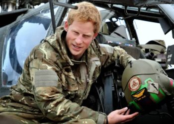 Prens Harry yeni kitabında Afganistan'da 25 kişiyi öldürdüğünü söyledi; hedefleri etkisiz hâle getirmeyi satranca benzetti