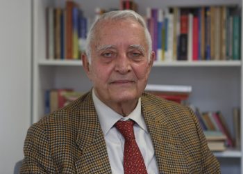 Prof. Dr. Ergun Özbudun yorumladı: Anayasa maddesi açık, Erdoğan aday olamaz!