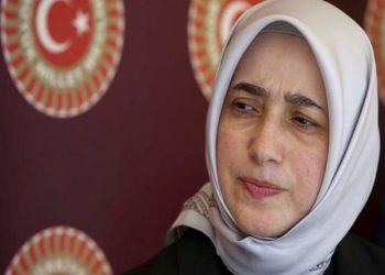 Randevu vermeyen HDP’ye ilk tepki AKP’li Özlem Zengin’den: ‘Başörtüsü konusunu siyasi malzemeye dönüştürdüler’