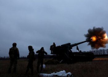 Rusya: Ukrayna'ya gönderilen askerler gelirini açıklamaktan muaf olacak