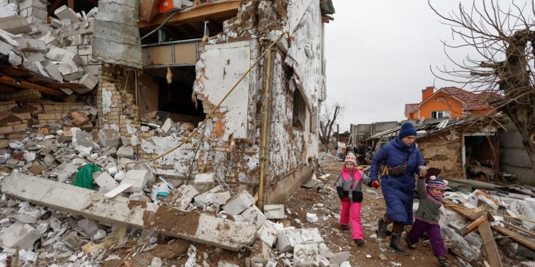 Rusya'nın Ukrayna'ya füze saldırılarında en az 11 kişi öldü