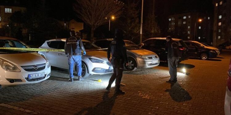 Sağlık teknisyeni Hürrem Doğan, evinin önünde öldürüldü