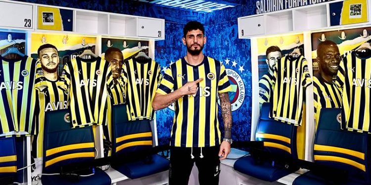 Samet Akaydın Fenerbahçe'de
