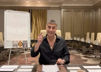 Sedat Peker 'pislikleri ifşa etmek istiyor' mesajını retweetledi, sonra sildi